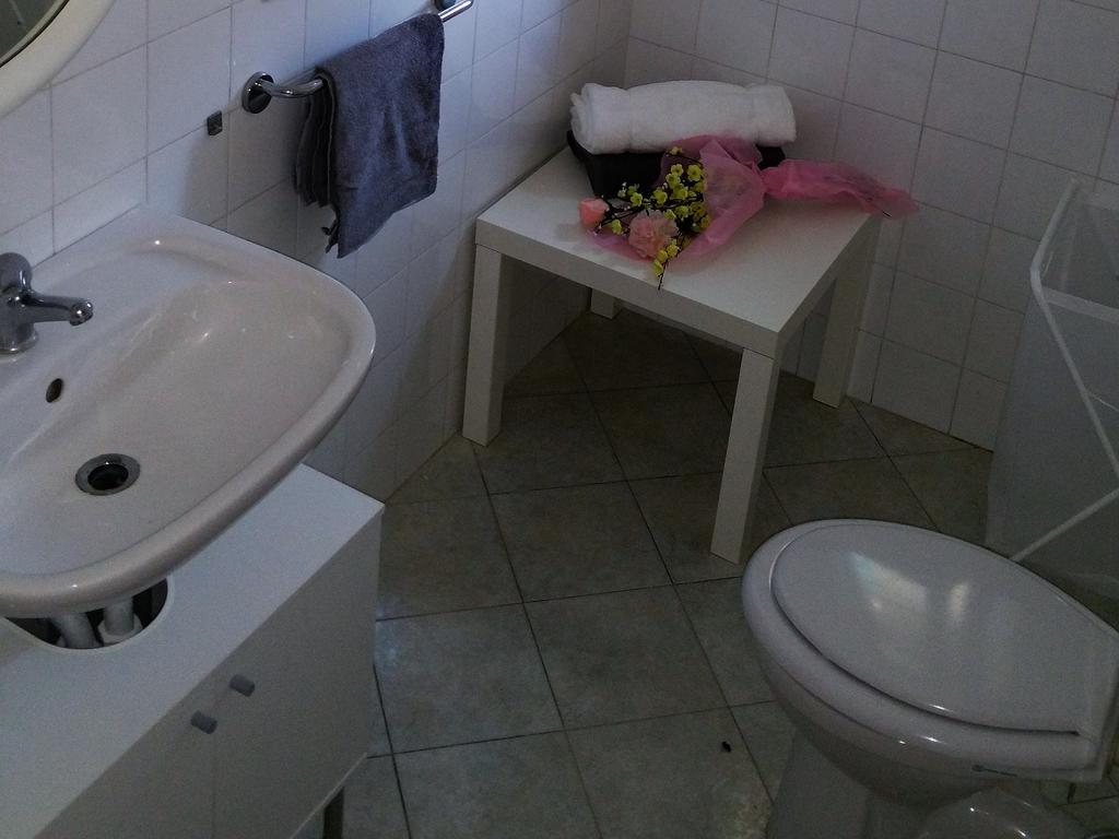 Il Nido Apartment Pontedera Luaran gambar